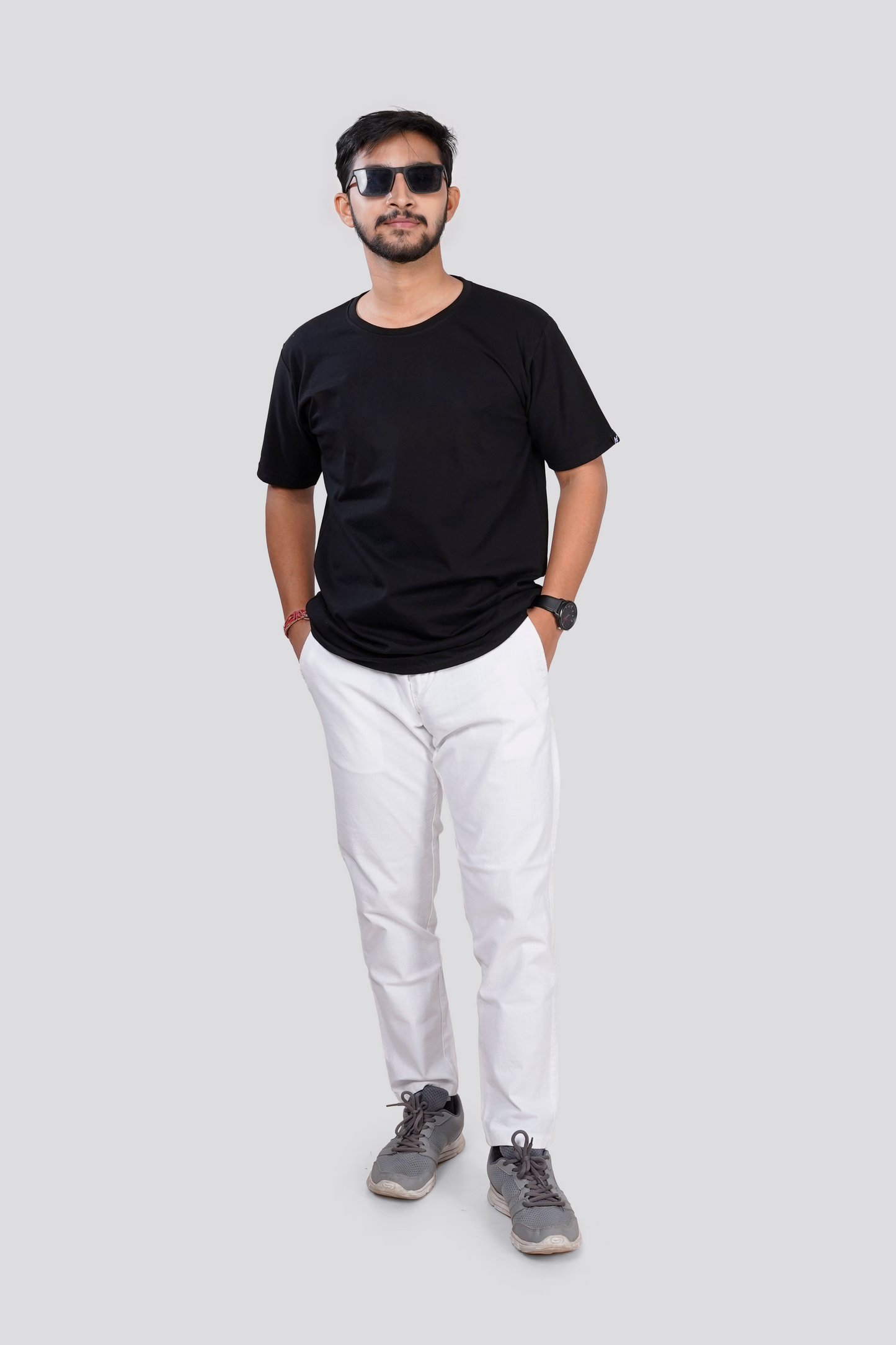 Blanks: Classic fit T-Shirt